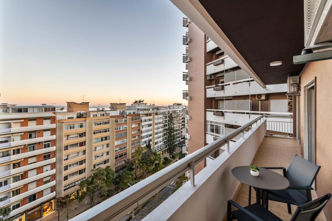 Faro Main Avenue Apartment Exterior photo